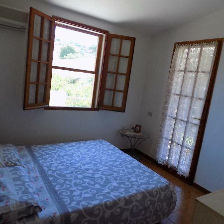 Casa Vacanze Gardenia Solanas  Exterior foto