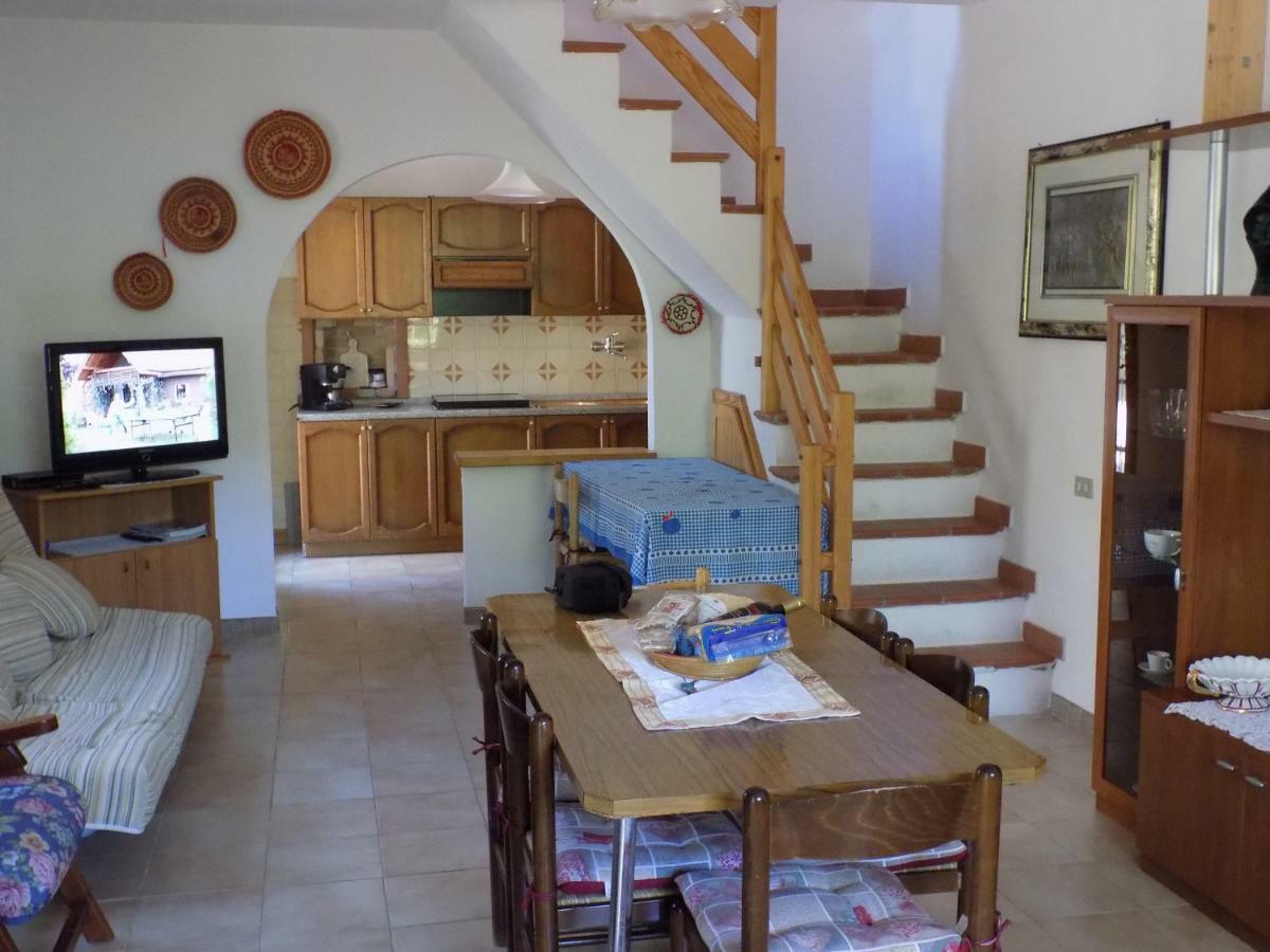 Casa Vacanze Gardenia Solanas  Exterior foto